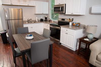 Charming St Claude Ave Apt Sleeps 4 Tourism Bookings