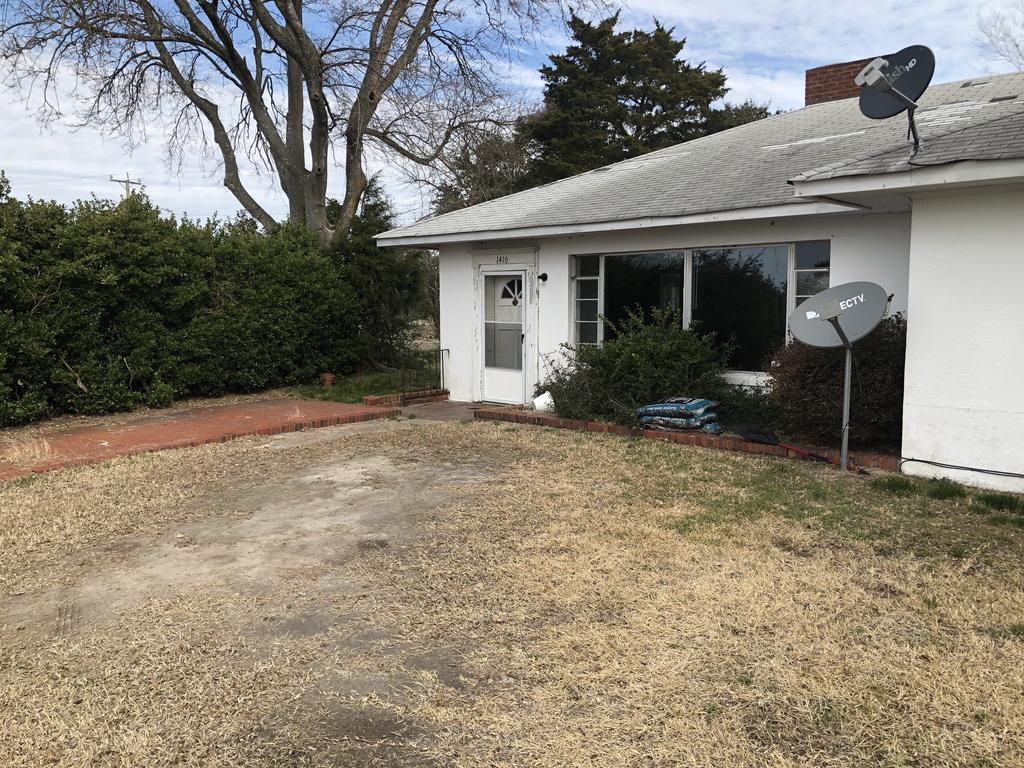 Charming Waterfront Cabin - thumb 3