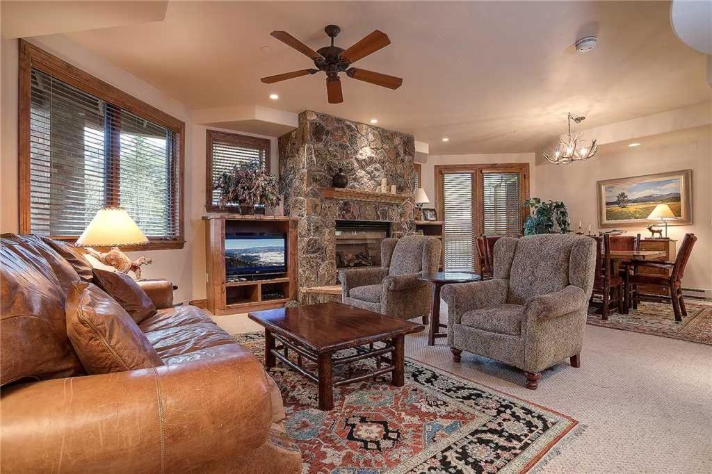 Chateau Chamonix - CX336 - thumb 0