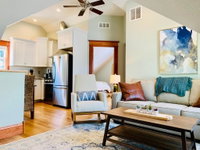 Chic Carriage house near old town with free bikes Tourism Bookings