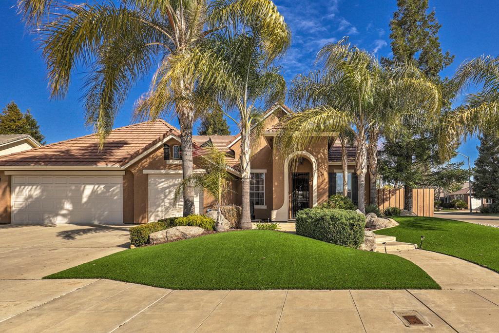 Chic Clovis House With Private Pool And Patio! - thumb 1