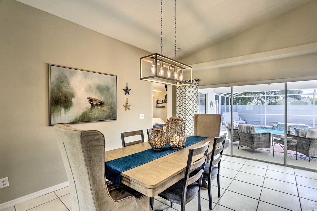 Chic Fort Myers Home With Covered Pool - 3Mi To Shops - thumb 2