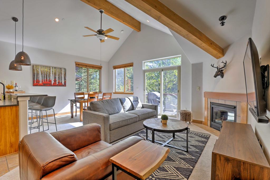 Chic Silverthorne Condo With Balcony On Blue River! - thumb 0