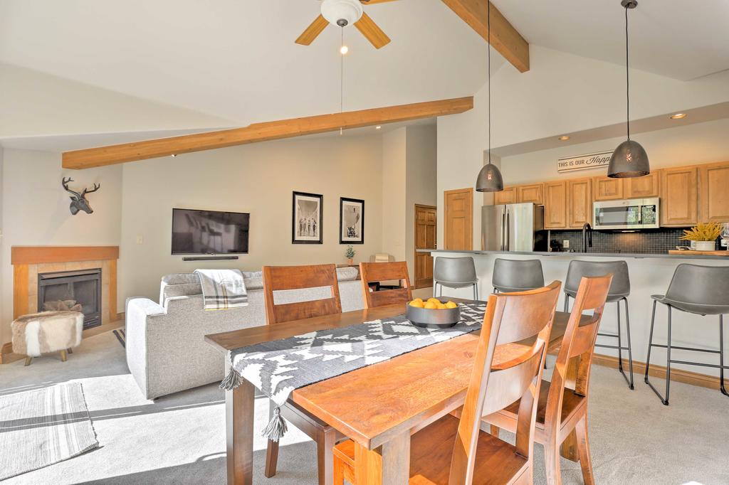 Chic Silverthorne Condo With Balcony On Blue River! - thumb 1