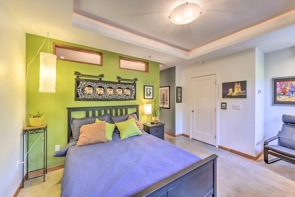 Chic Studio With Patio - 3 Blocks To UC Davis! - thumb 3