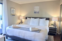 CHOC  St Joseph's Hospital Adjacent - HiSpeed WIFI USA Accommodation