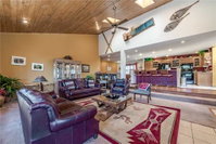 Christi and Don's Nuthouse 5 Bedrooms Sleeps 10 Pets Welcome Pool Table Tourism Bookings