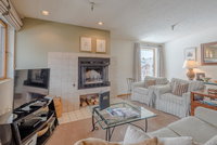 Christophe Condo with pool and Mt view Hotels Santiago