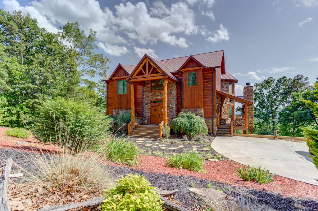 Cinnamon Bear Lodge - thumb 2