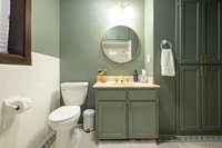 Classy 1927 Uptown Tudor 4 min to Magnolia Hotels Santiago