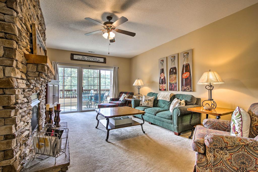 Clayton Condo With Balcony - On Kingwood Golf Course - thumb 1