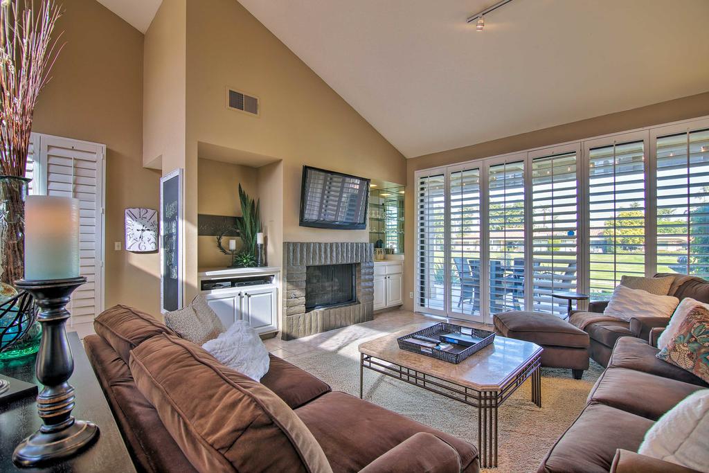 Coachella Valley Condo - 14 Miles To Palm Springs! - thumb 3