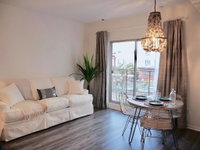 Coastal Chic in the Gaslamp District with Pool Indoor Parking USA Accommodation