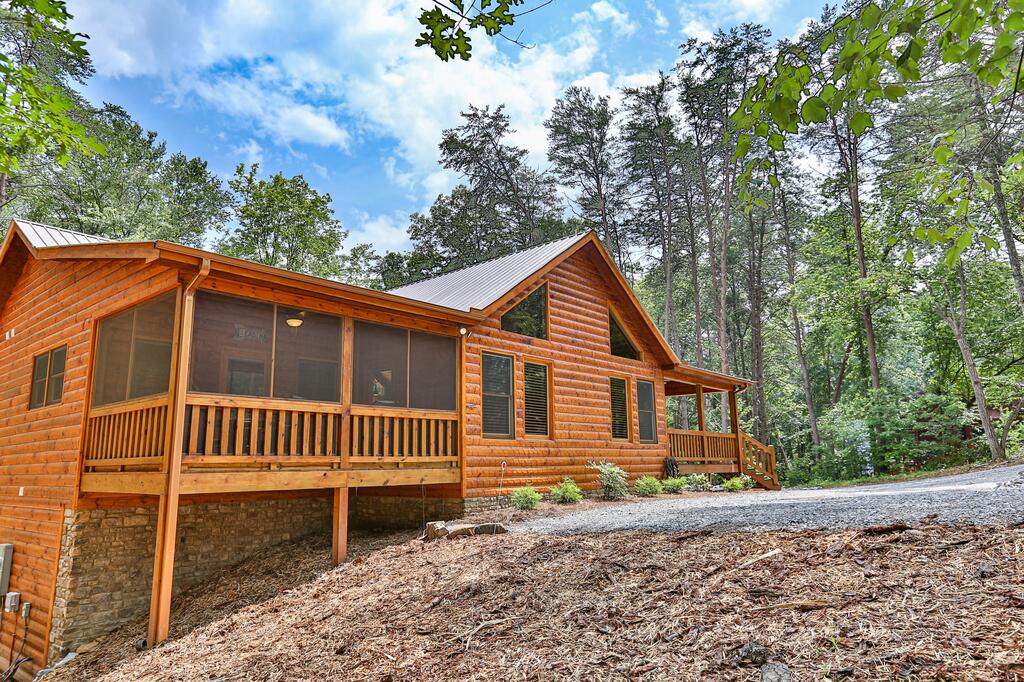 COE-Z Cabin Escape - Beautiful, Spacious Ranch Style Cabin With Three King Bedrooms. - thumb 3