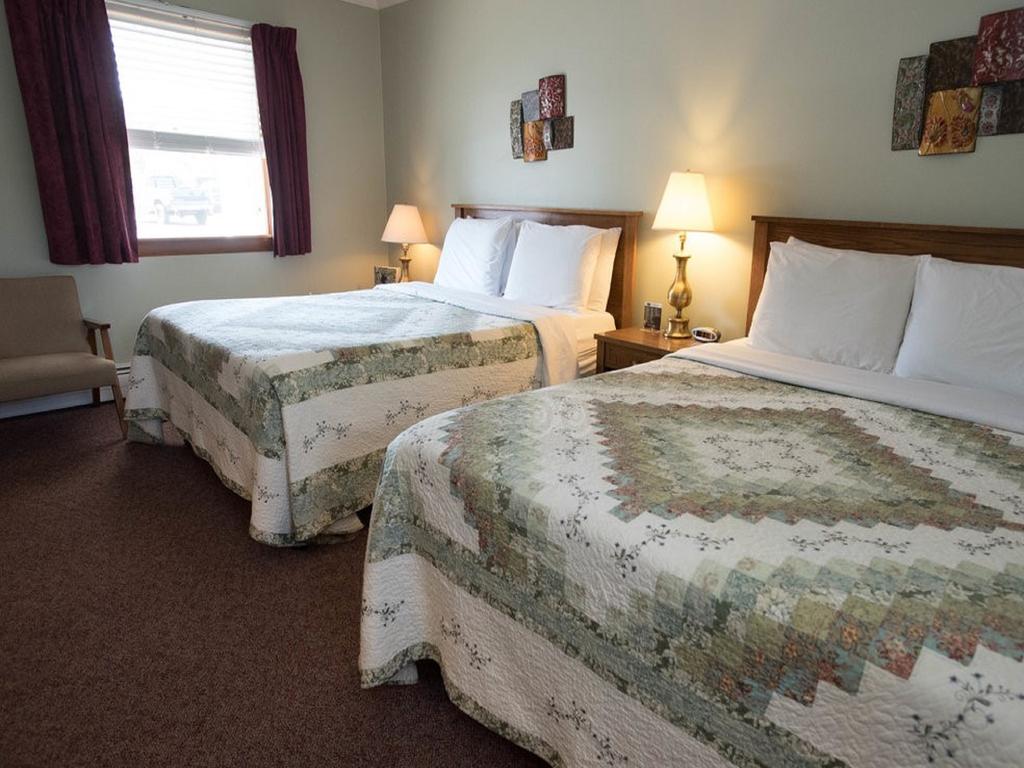 Colonial Motel - thumb 3