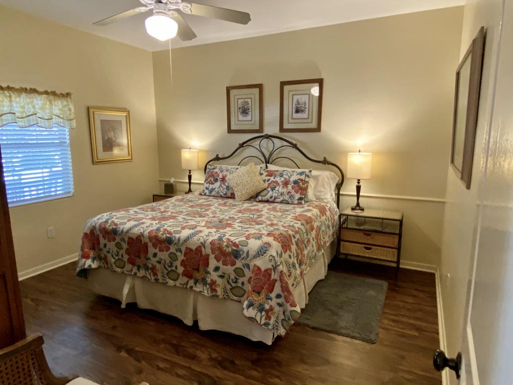 Comal Inn - thumb 3