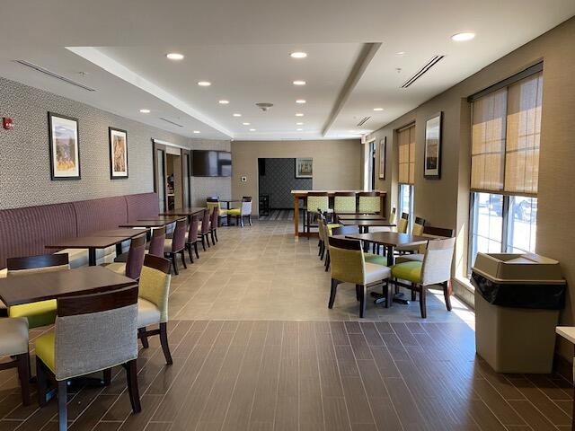 Comfort Inn - thumb 2