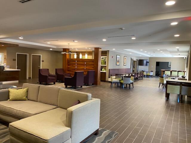 Comfort Inn - thumb 1