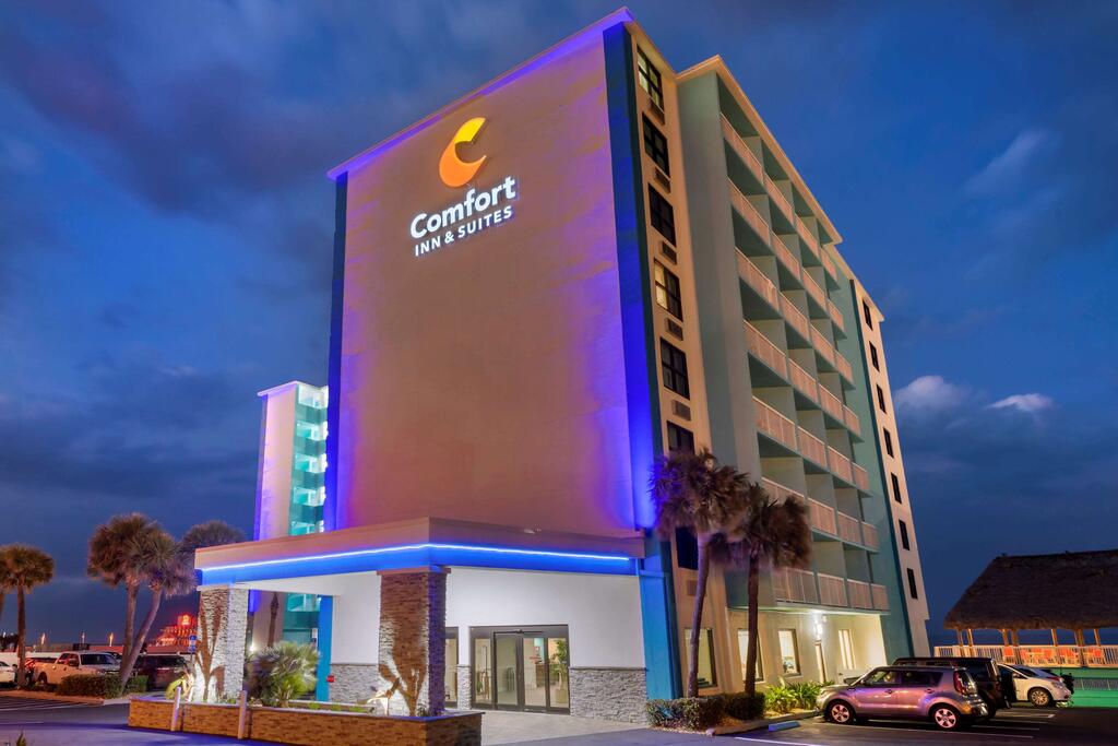 Comfort Inn & Suites Daytona Beach Oceanfront - thumb 2