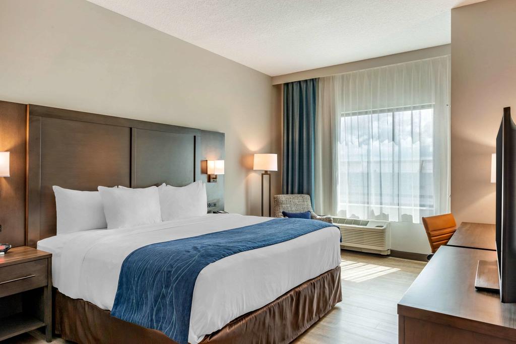 Comfort Inn & Suites Miami International Airport - thumb 0