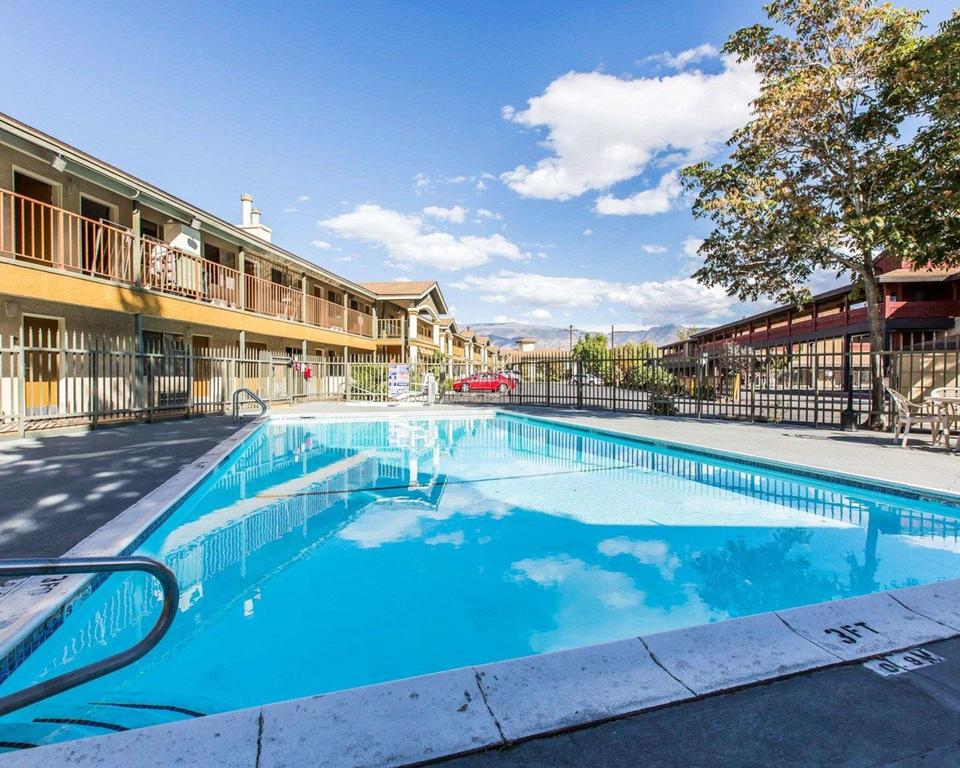 Comfort Inn Bishop - thumb 2