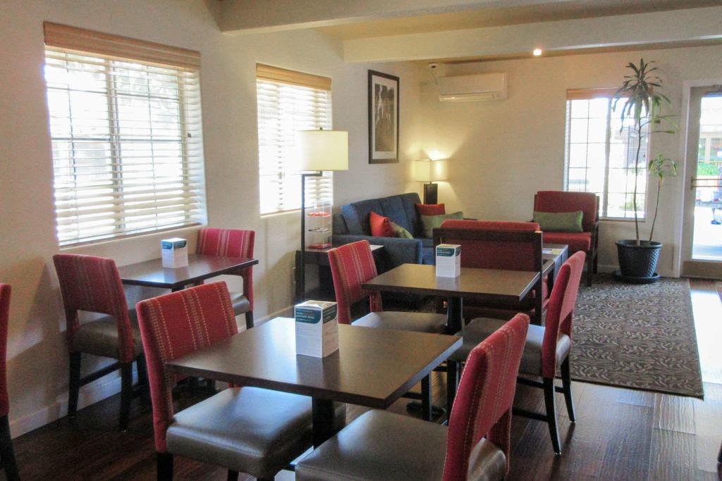 Comfort Inn Bishop - thumb 0