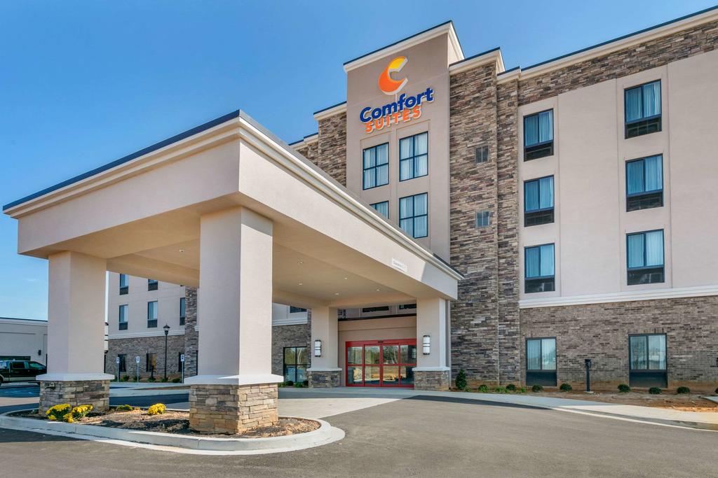 Comfort Suites - thumb 1
