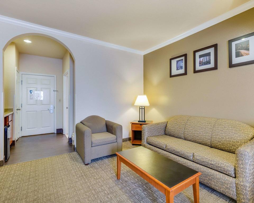 Comfort Suites Deer Park Pasadena - thumb 1