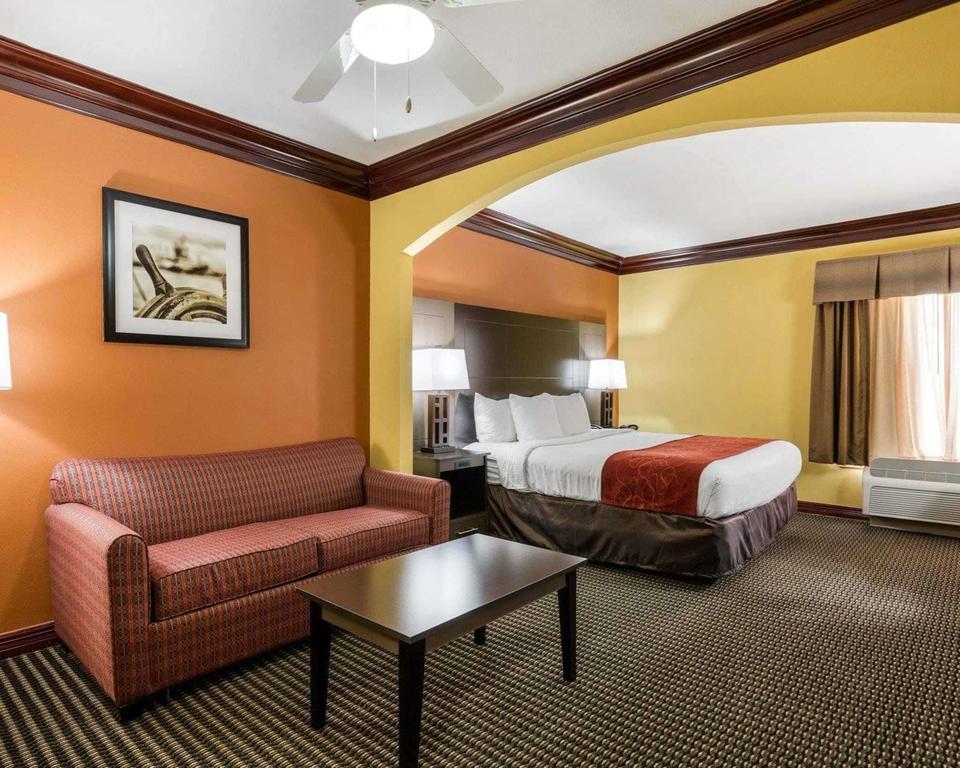 Comfort Suites Lake Jackson Clute - thumb 1