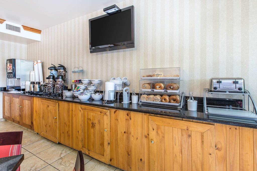 Comfort Suites Summit County - thumb 2