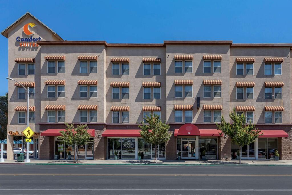 Comfort Suites Visalia Convention Center - thumb 0