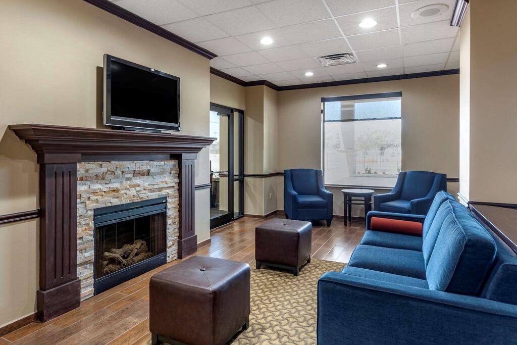 Comfort Suites Waco Near University Area - thumb 2