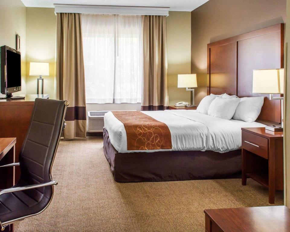 Comfort Suites Waldorf - thumb 3