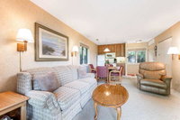 Comfy Lakeside Condo The Shores Tourism Bookings