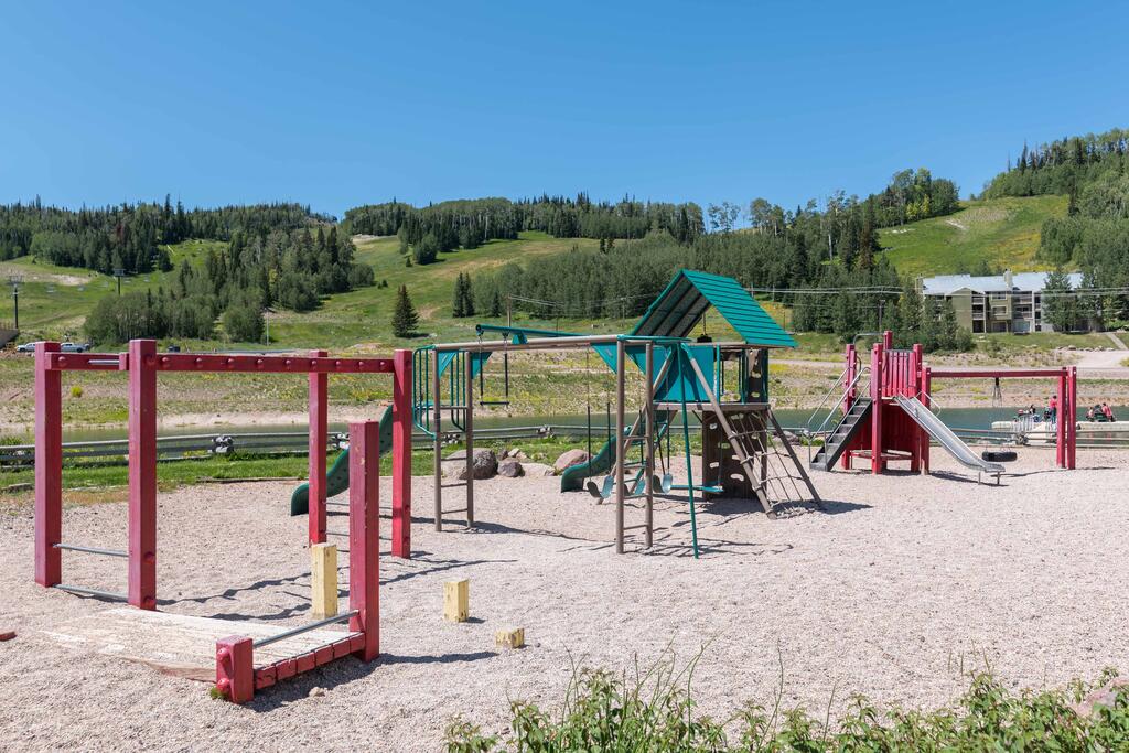 Condo 119 Wifi Community Pool Jacuzzi Lounge Fireplace Laundry - thumb 0