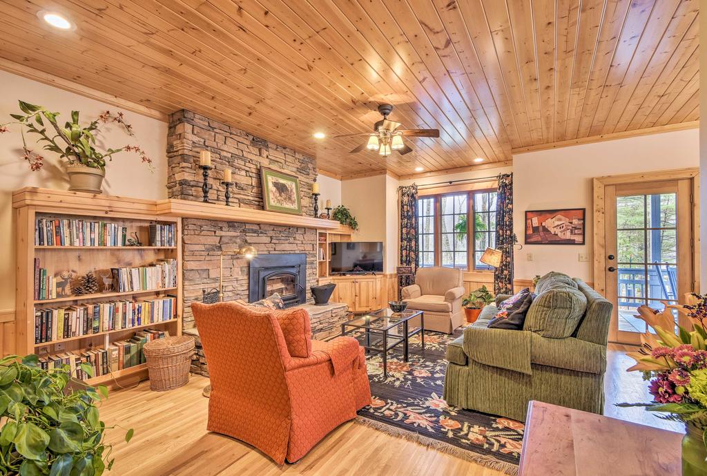 Condo On Golf Course - Mins To Lake Glenville - thumb 0