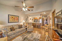 Condo with Community Pool 2Mi to Silver Dollar City USA Accommodation