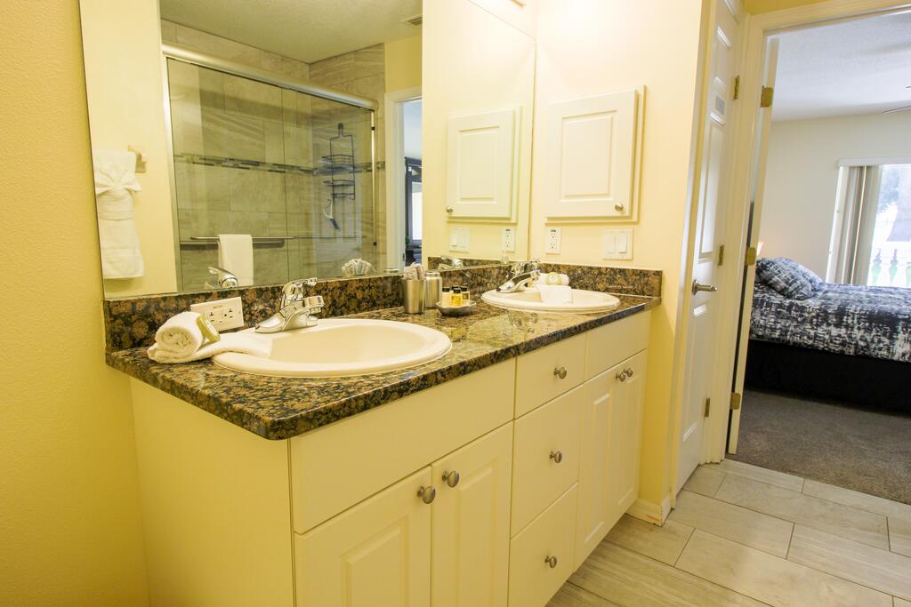 Condominium At Lakeside Golf & CC - Unit 104 Apts - thumb 2