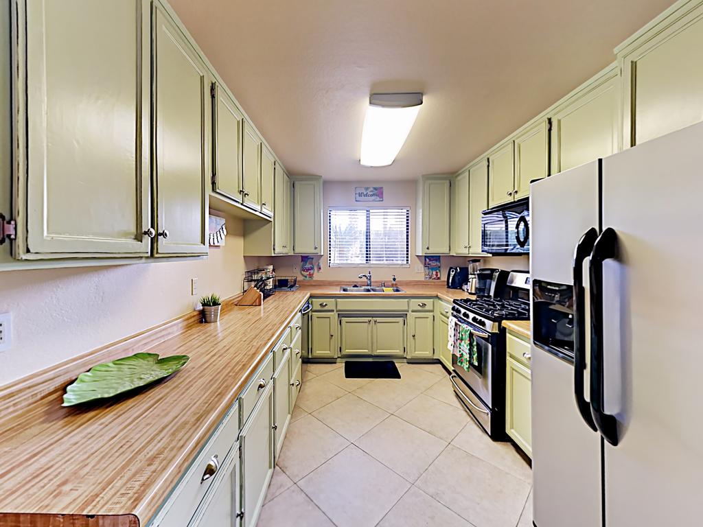 Contemporary Home Home - thumb 1