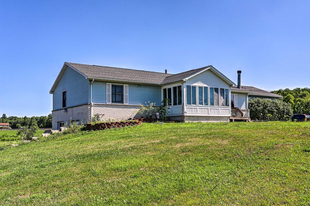 Country Apt With Deck And Pool, 24 Mi To Ann Arbor - thumb 0