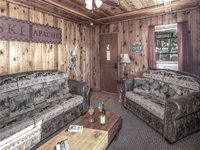 Country Cabin 2 Bedrooms Fireplace Midtown Sleeps 6 Tourism Bookings
