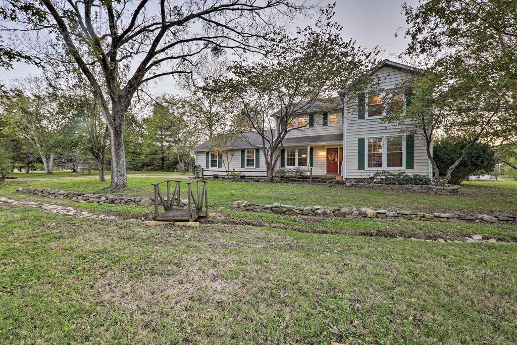 Country Club Charmer About 18 Miles To Nashville! - thumb 0