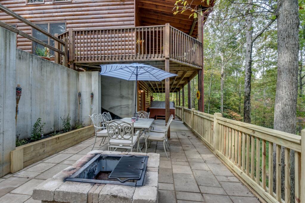 Country Dreams- Mtn View Near Ocoee River - thumb 1