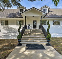 Countryside Temple Home 10 Min from Downtown - Tourism Bookings