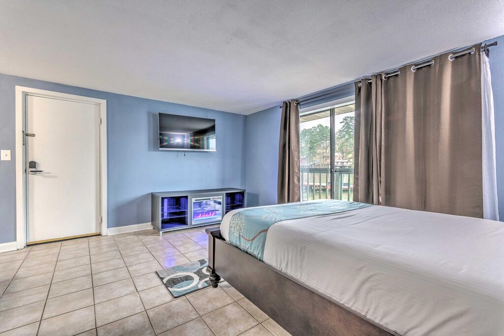 Couples Retreat Right On Water W/ Boat Ramp! - thumb 3