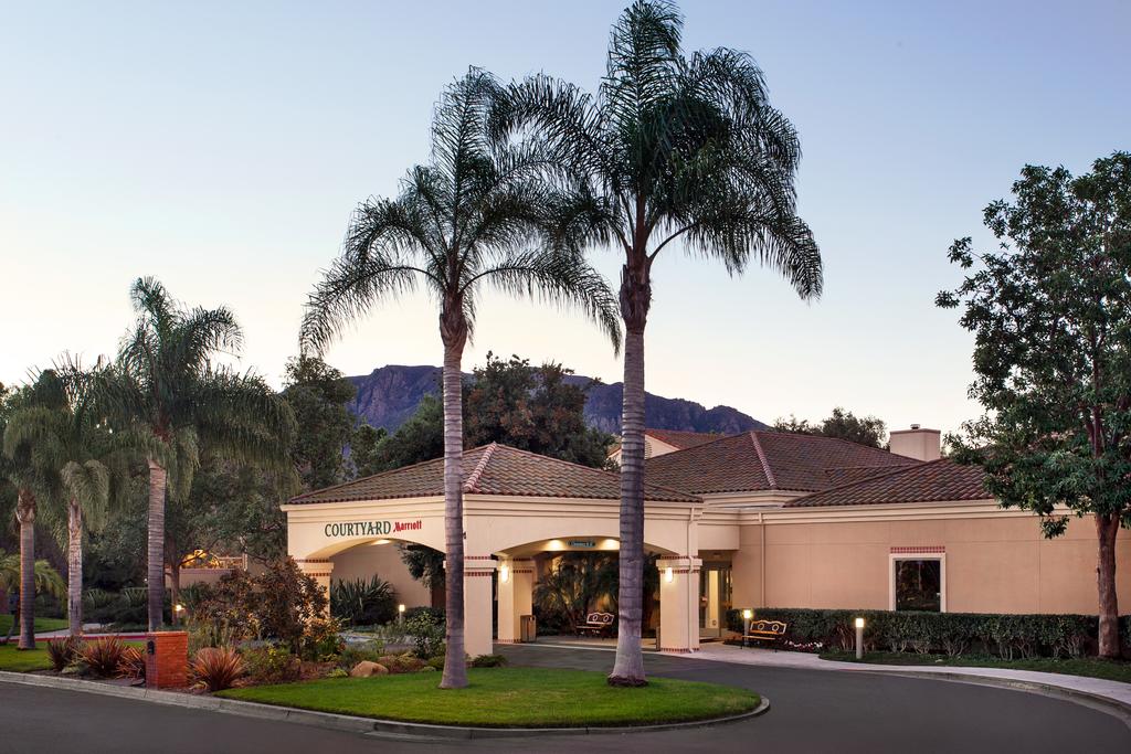 Courtyard By Marriott Camarillo
