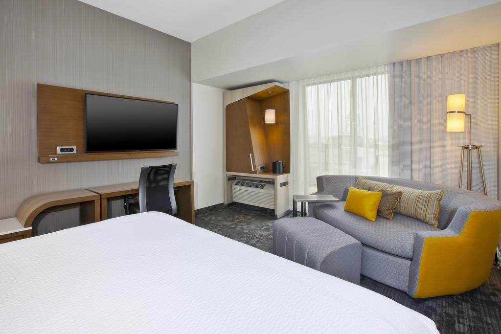 Courtyard By Marriott St. Joseph-Benton Harbor - thumb 3