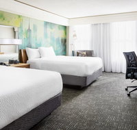 Courtyard Chicago Downtown/Magnificent Mile - Tourism Bookings