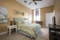 Courtyard Gem Near Downtown New Orleans Tourism Bookings