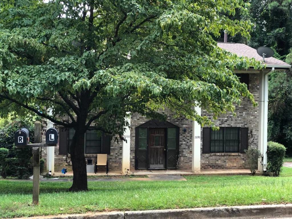 Cozy 4BR Home Min From Airport, MARTA, Food/s - thumb 1